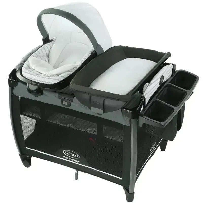 Graco – Pack ‘n Play Rock ‘n Grow Playard