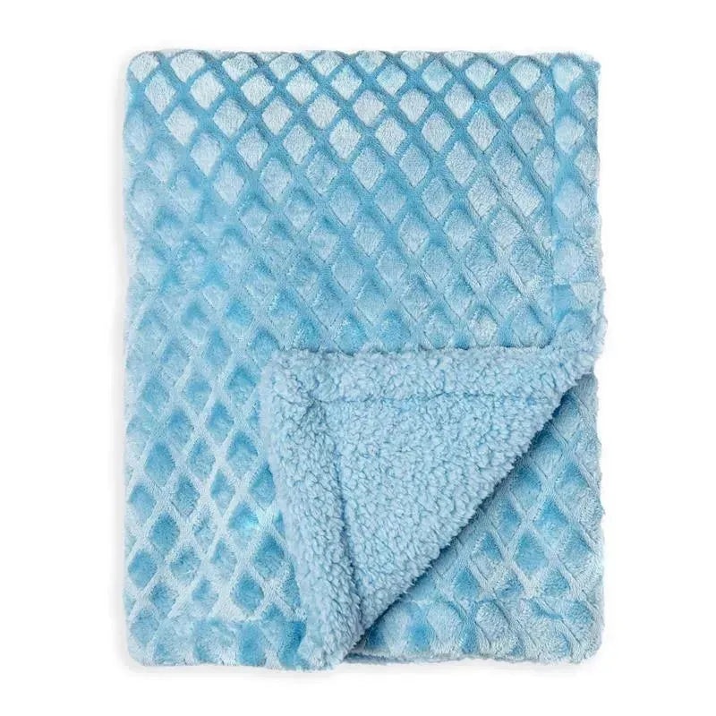 Rose Textiles – Textures Plush 2 Layer Blanket, Blue