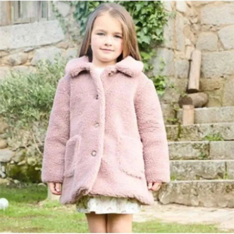 Martin Aranda – Coat Merino Baby Peonia, Arena