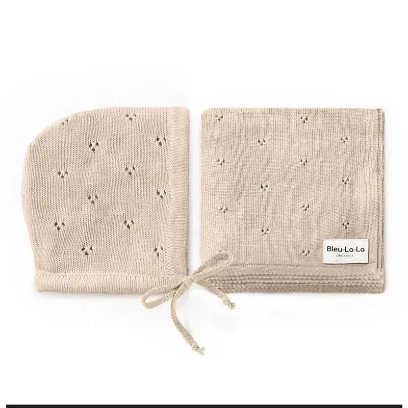 Bleu La La – 100% Organic Cotton Luxury Organic Blanket + Bonnet Hat Set, Beige