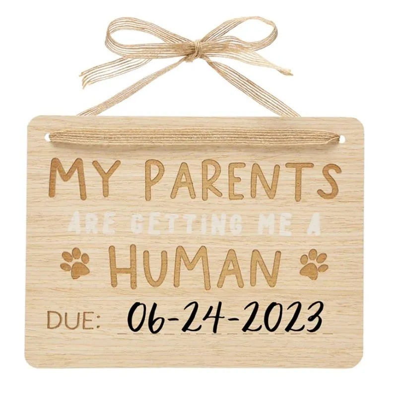 Pearhead – Wooden Pet Pregnancy Announcement Sign