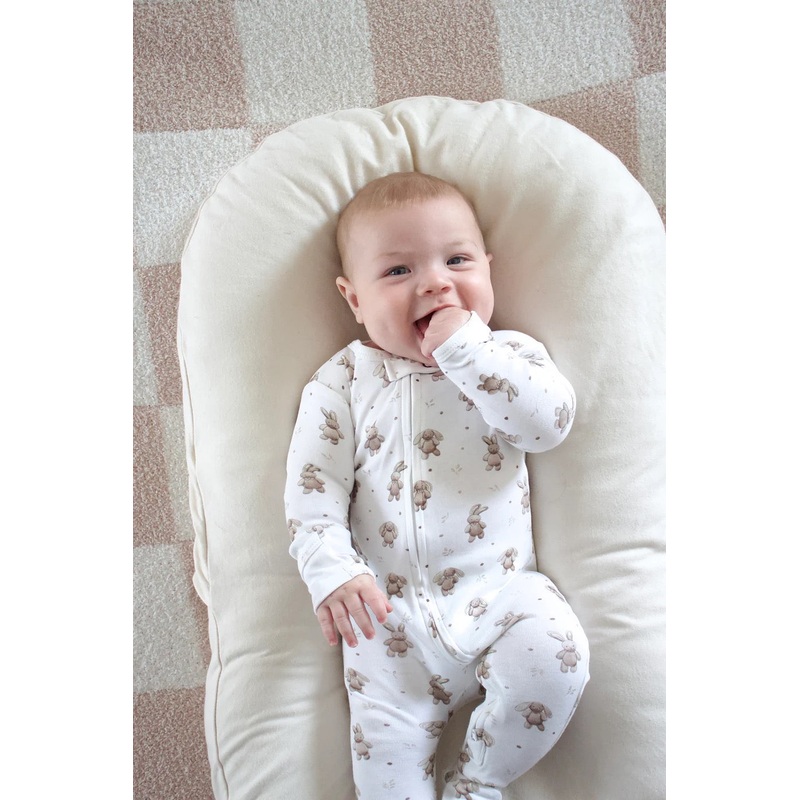 L’ovedbaby Organic 2-Way Zipper Footie | Brixy Bunny Shadow Preemie
