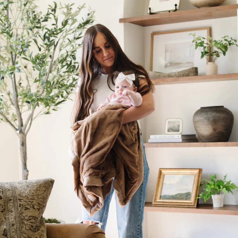 Saranoni Lush Receiving Blanket | Hazelnut